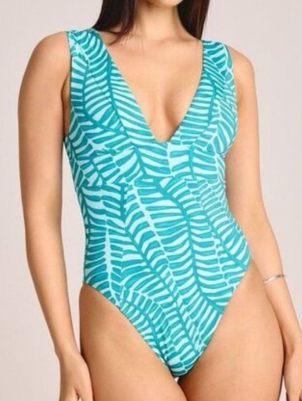 Vitamin A Women's Plunge Full Coverage One Piece Swimsuit - Jade Print xs